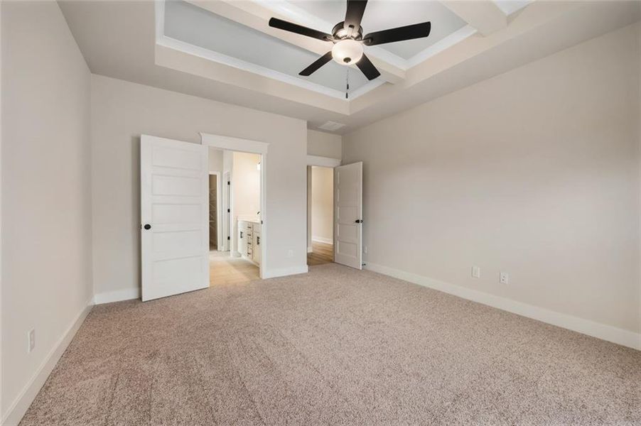 Spacious, unfurnished interior of a new home in Summerlin, Winder (Image 32).