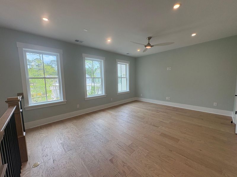 Spacious, unfurnished interior of a new home in The Preserve at Pennys Creek, Johns Island (Image 19). Spacious, unfurnished interior of a new home in The Preserve at Pennys Creek, Johns Island (Image 19).