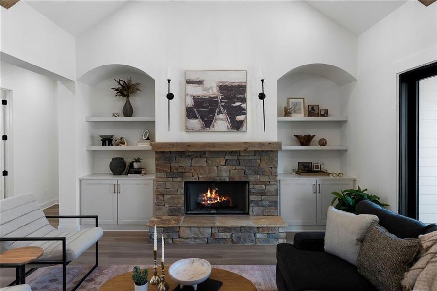 Furnished interior view inside a new home in , Waleska (Image 35).