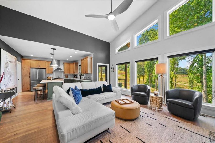 Image 47 of a home in .