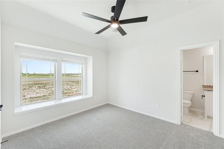Spacious, unfurnished interior of a new home in Meadow Vista, Anna (Image 33).
