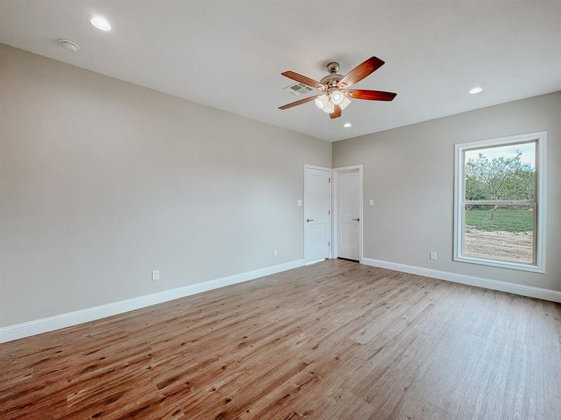 Spacious, unfurnished interior of a new home in , Corsicana (Image 25). Spacious, unfurnished interior of a new home in , Corsicana (Image 25).