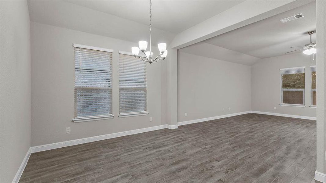 Spacious, unfurnished interior of a new home in Lakeview Pointe, Grand Prairie (Image 19). Spacious, unfurnished interior of a new home in Lakeview Pointe, Grand Prairie (Image 19).