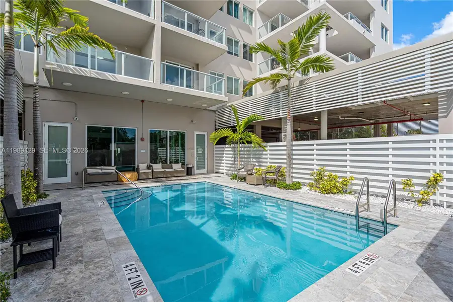 Condo located in Hollywood, FL showcasing its design and architecture (Image 2). Condo located in Hollywood, FL showcasing its design and architecture (Image 2).