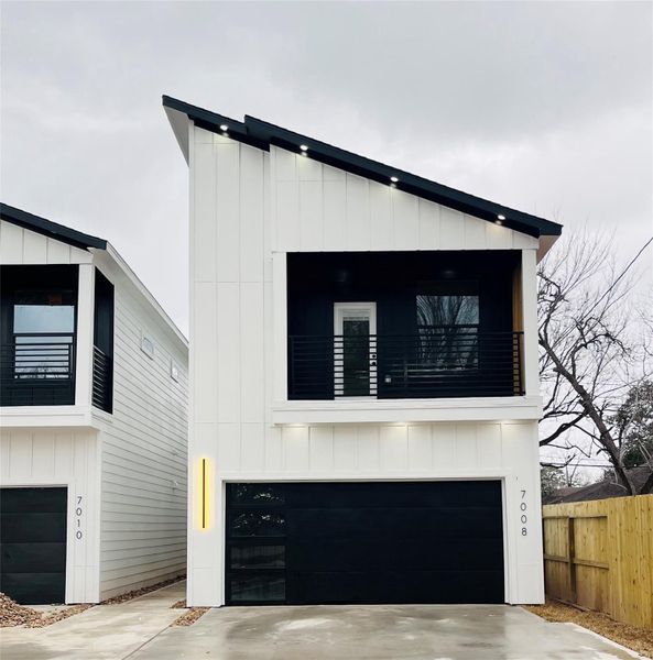 Front exterior of a new home in , Houston, TX, highlighting curb appeal (Image 12). Front exterior of a new home in , Houston, TX, highlighting curb appeal (Image 12).
