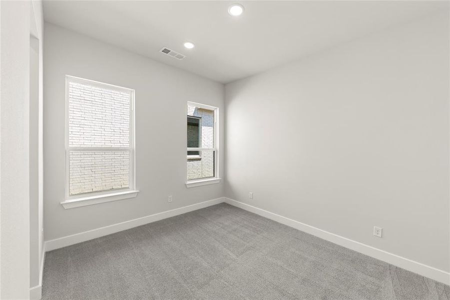 Spacious, unfurnished interior of a new home in The Highlands, Rockwall (Image 18). Spacious, unfurnished interior of a new home in The Highlands, Rockwall (Image 18).
