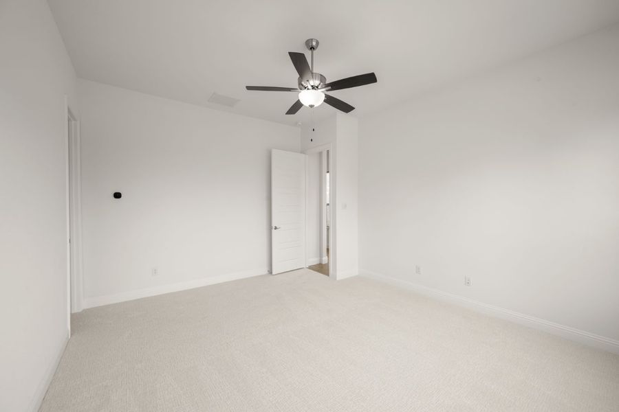 Representative unfurnished interior of a home built from the Durango by Windsor Homes in Walton Ridge, Corinth (Image 18). Representative unfurnished interior of a home built from the Durango by Windsor Homes in Walton Ridge, Corinth (Image 18).