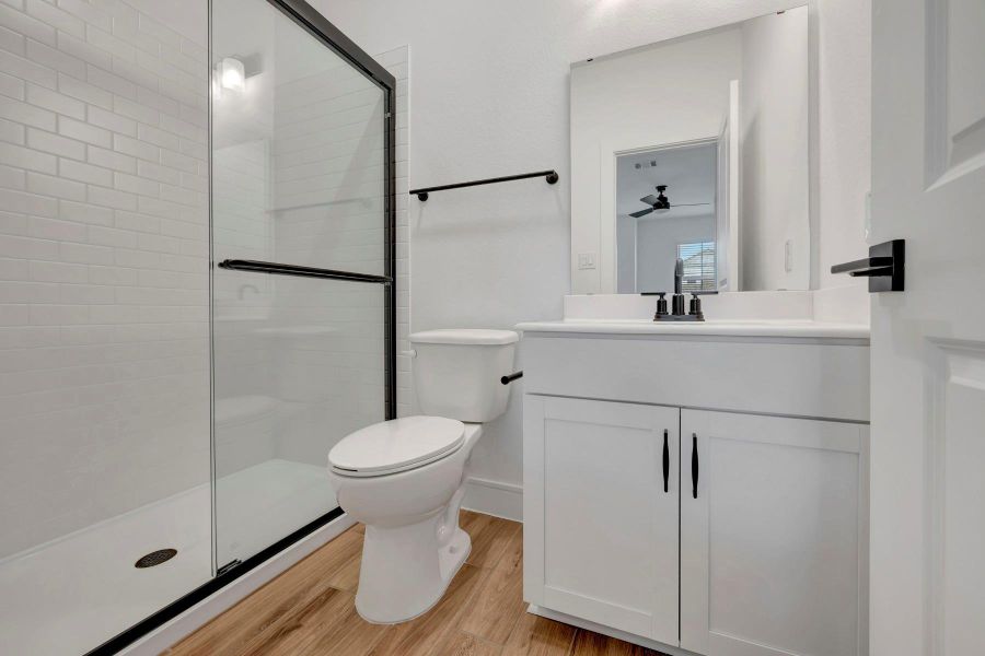 Extra Suite bath Extra Suite bath