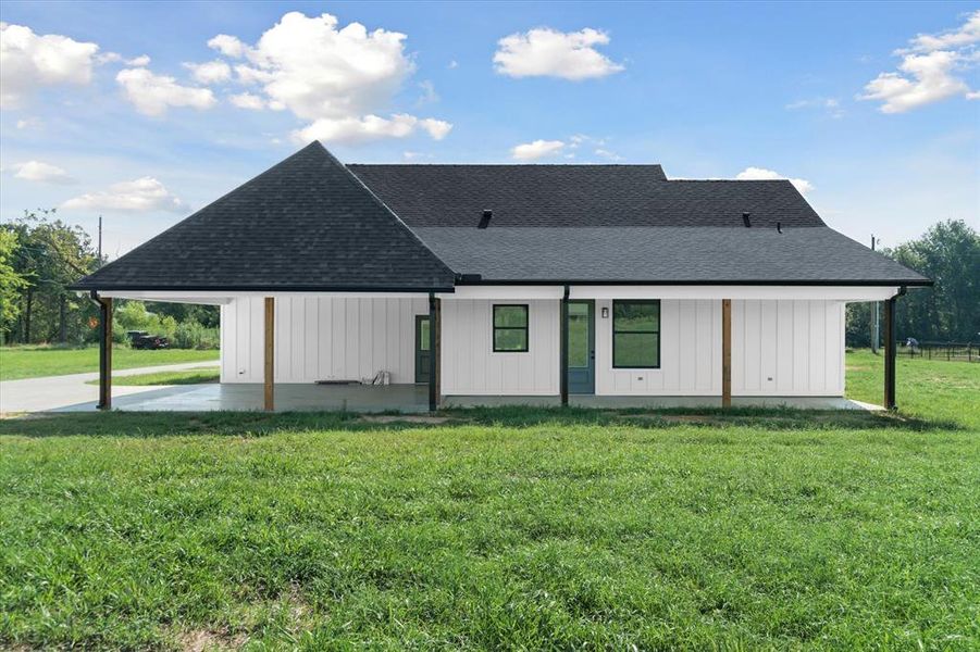 Front exterior of a new home in , Van, TX, highlighting curb appeal (Image 2).