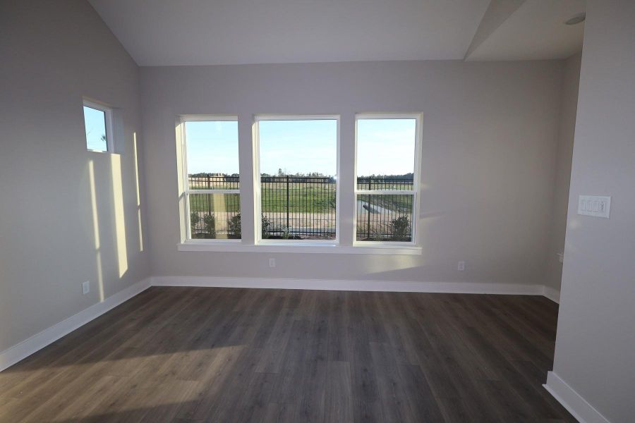 Spacious, unfurnished interior of a new home in ARTAVIA 50' Homesites, Conroe (Image 18).
