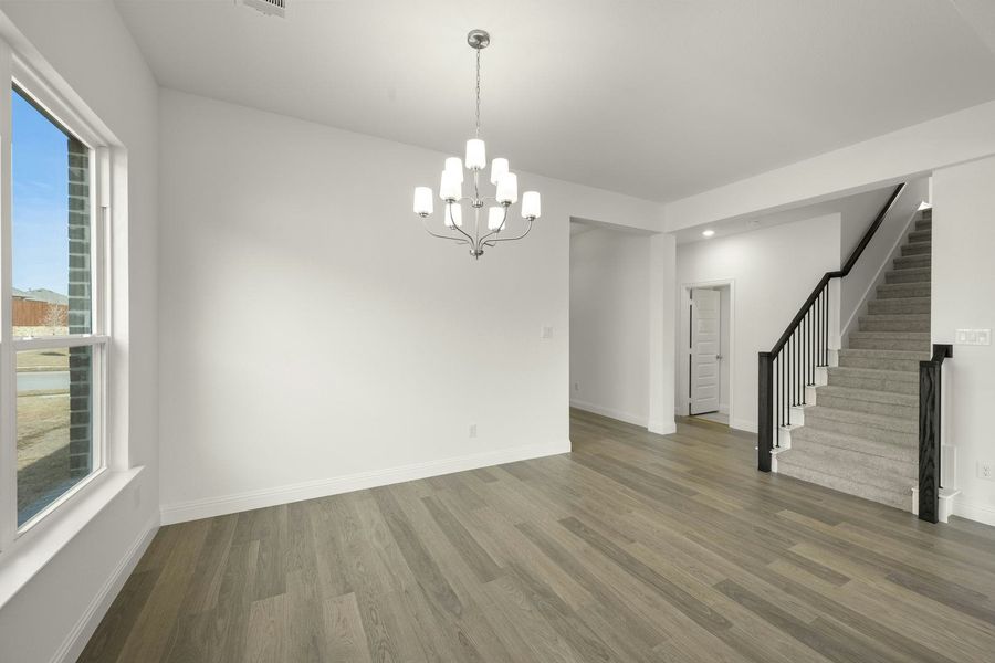 Spacious, unfurnished interior of a new home in Stone Eagle, Azle (Image 19).
