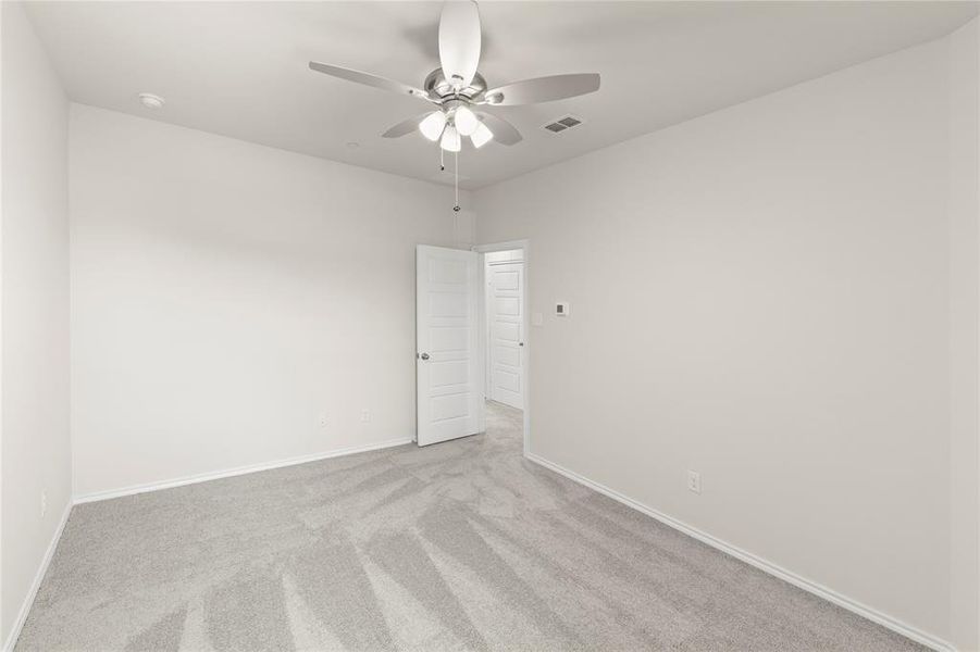 Spacious, unfurnished interior of a new home in Sanger Circle, Sanger (Image 24).
