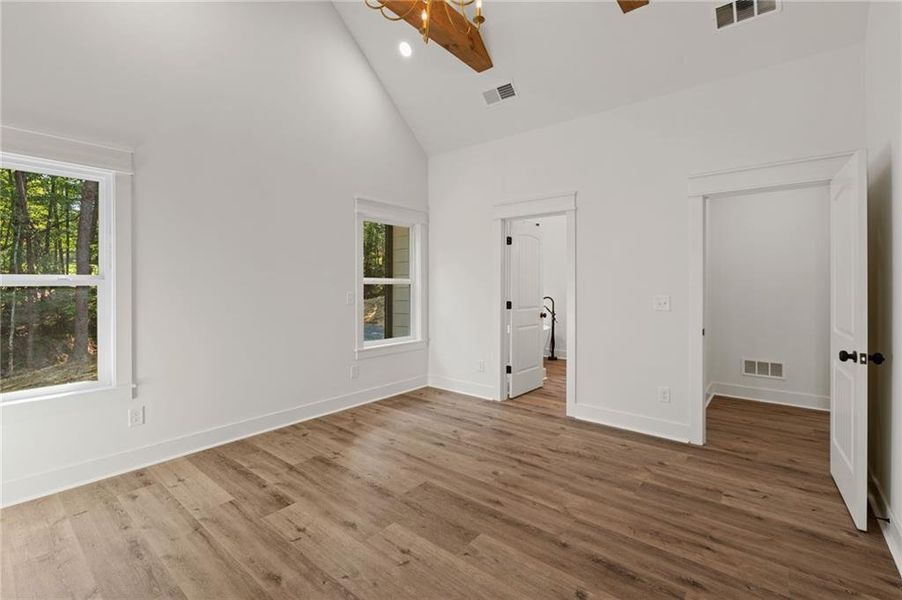 Spacious, unfurnished interior of a new home in , Dahlonega (Image 56).