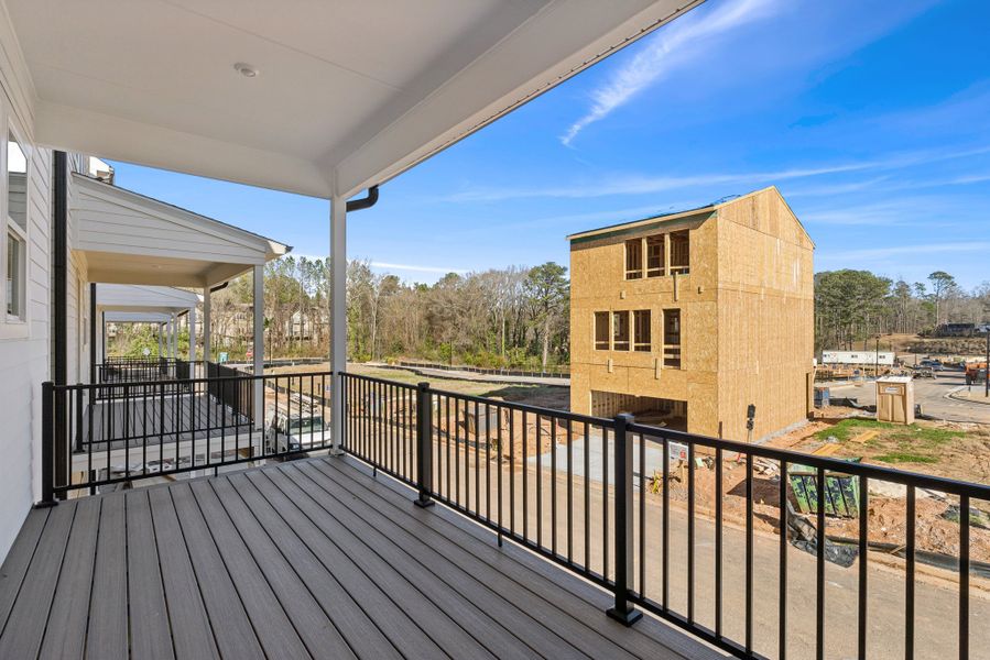 Exterior details and patio area of a home in Celesta, Decatur (Image 3).