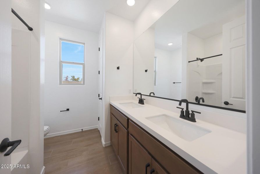 PHX_Landmarke_Lot 1039_Azure_866_Bath2 PHX_Landmarke_Lot 1039_Azure_866_Bath2