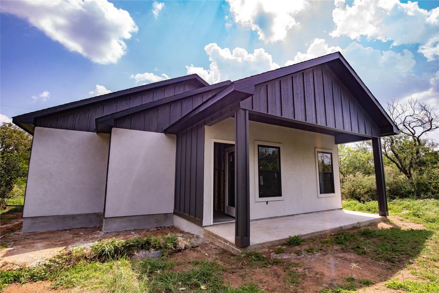 Exterior details and patio area of a home in , Granite Shoals (Image 3). Exterior details and patio area of a home in , Granite Shoals (Image 3).