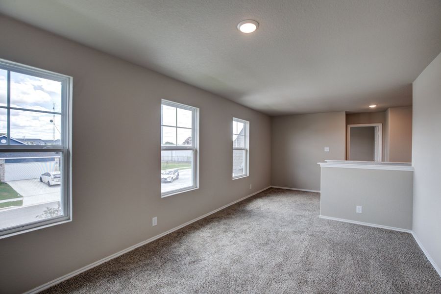 Representative unfurnished interior of a home built from the The Murray F by Davidson Homes LLC in Hickory Ridge, Elmendorf (Image 24).