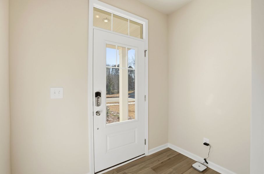 Spacious, unfurnished interior of a new home in Hedgecliff Townes, Kannapolis (Image 9).