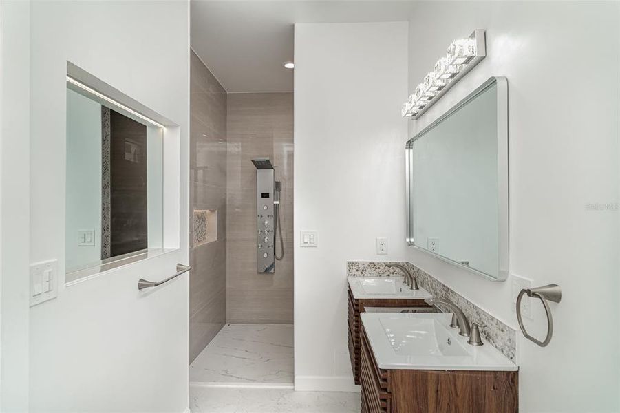 Image 28 of a home in .