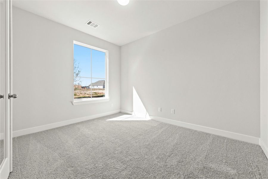 Representative image. Features, selections and colors may vary.