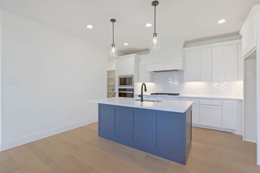 1612 Ramble - Kitchen