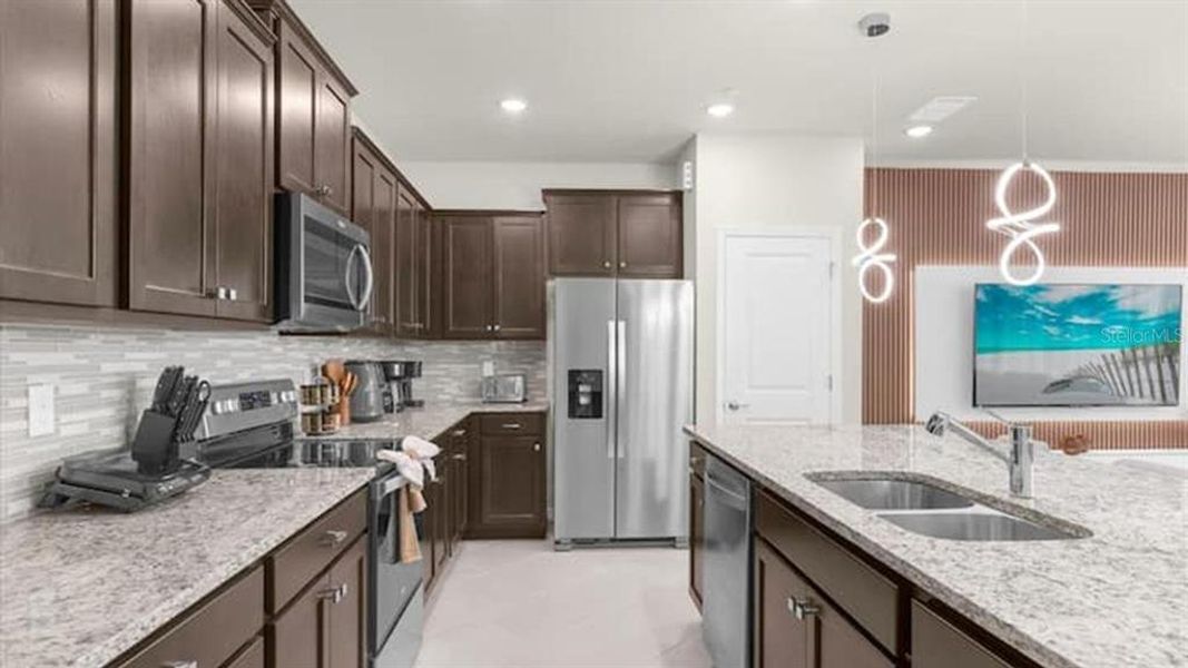 Furnished interior view inside a new home in , Clermont (Image 15).