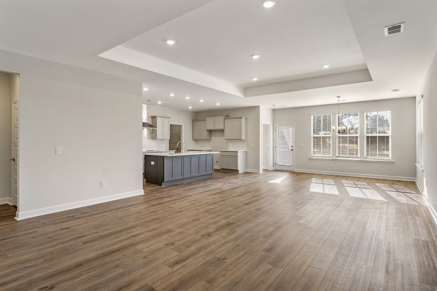 Spacious, unfurnished interior of a new home in Windsor Forest, Anderson (Image 16).
