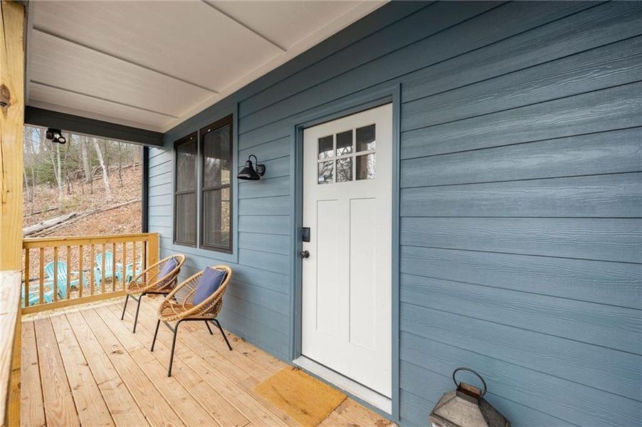 Exterior details and patio area of a home in , Dahlonega (Image 21).
