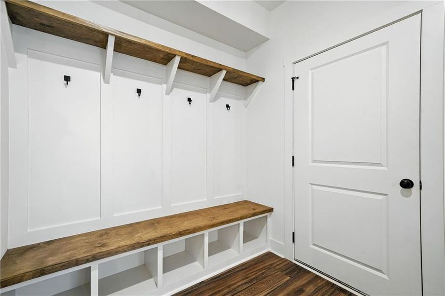 Spacious, unfurnished interior of a new home in , Cartersville (Image 21). Spacious, unfurnished interior of a new home in , Cartersville (Image 21).