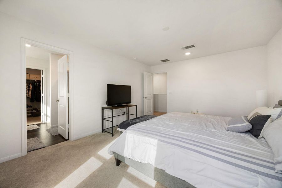 Furnished interior view inside a new home in Decker Farms, Magnolia (Image 26). Furnished interior view inside a new home in Decker Farms, Magnolia (Image 26).