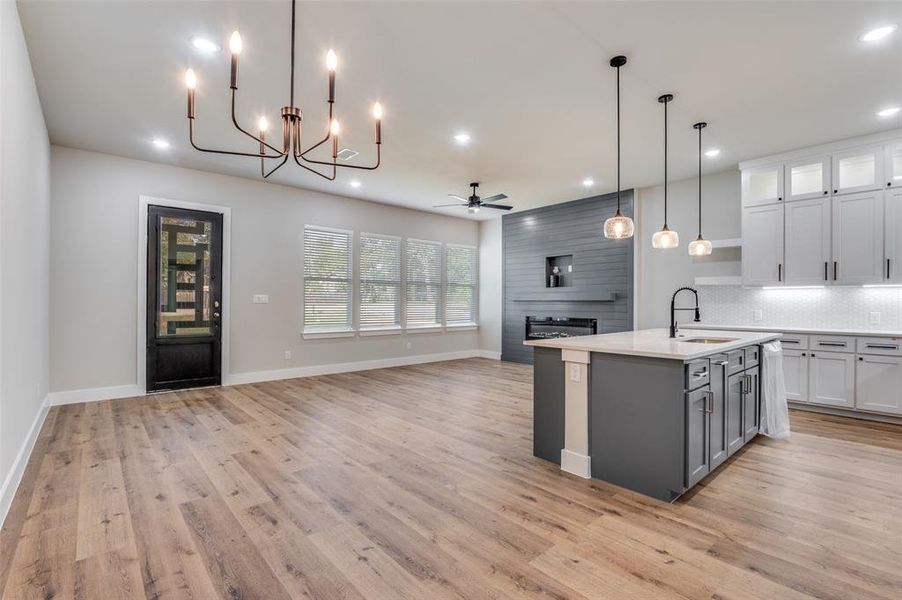 Spacious, unfurnished interior of a new home in , Dallas (Image 14).