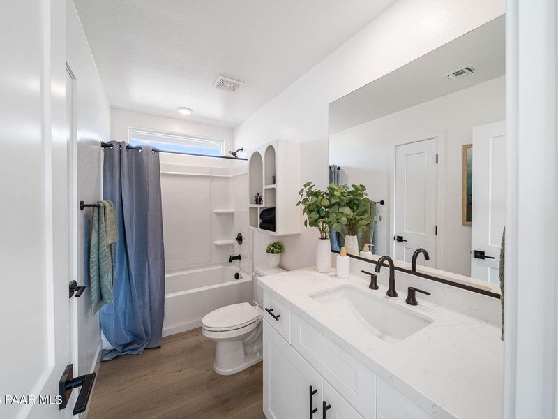 Furnished interior view inside a new home in South Ranch Southern Collection, Prescott (Image 9).