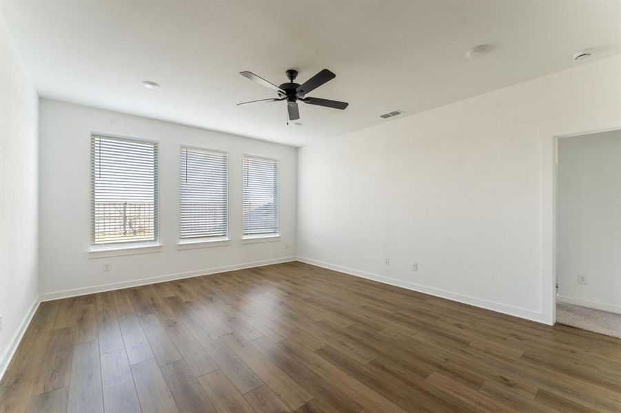 Spacious, unfurnished interior of a new home in Prairie Ridge at Goodland, Midlothian (Image 22).