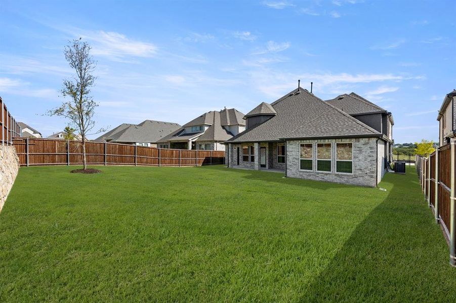 9933 Villa Verde-Back-2