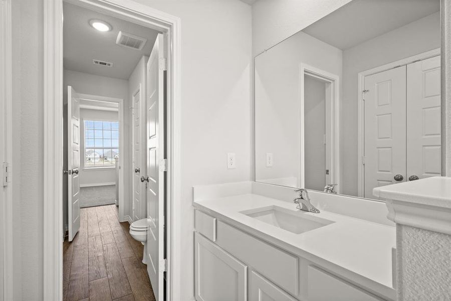 Furnished interior view inside a new home in Rocky Creek Crossing, Fort Worth (Image 6). Furnished interior view inside a new home in Rocky Creek Crossing, Fort Worth (Image 6).