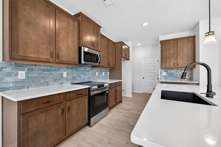 Furnished interior view inside a new home in Allen Manor, Hoschton (Image 5).