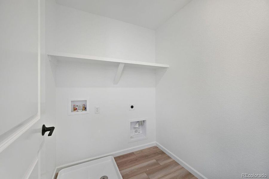 1185 Prospect Aly ~ Ready Now