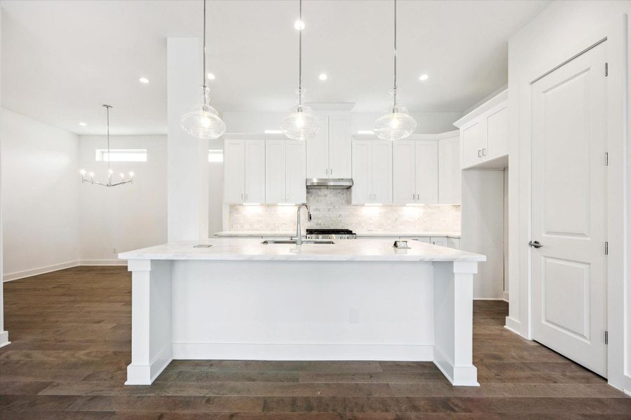 Marble Island * Pendant Lighting * Bar Seating. Marble Island * Pendant Lighting * Bar Seating.