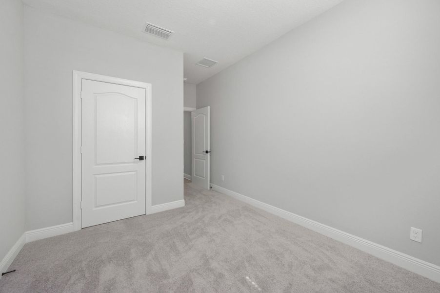 Spacious, unfurnished interior of a new home in Celebration Pointe, Fort Pierce (Image 11).