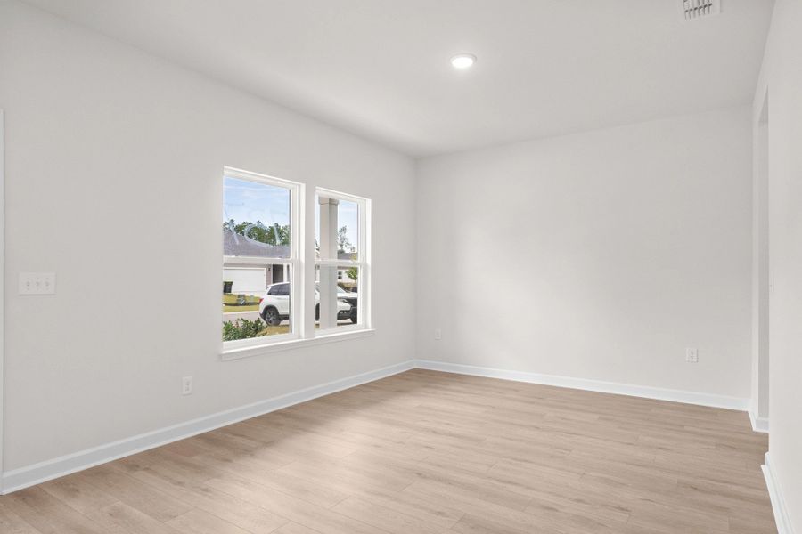 Formal Dining or Flex Space Formal Dining or Flex Space