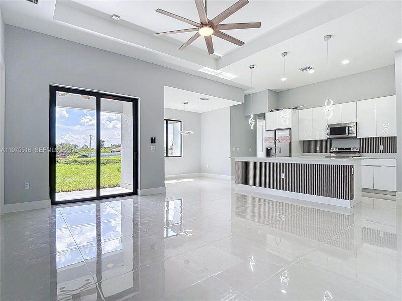 Spacious, unfurnished interior of a new home in , Lehigh Acres (Image 23). Spacious, unfurnished interior of a new home in , Lehigh Acres (Image 23).