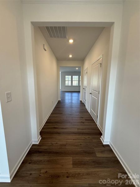 Spacious, unfurnished interior of a new home in Roselyn, Lancaster (Image 10).