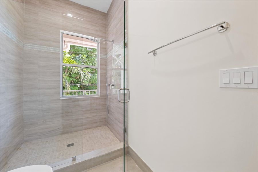 Furnished interior view inside a new home in , Fort Lauderdale (Image 11).