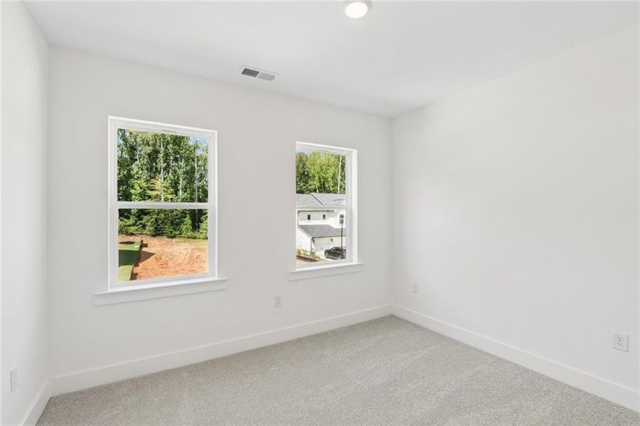 Spacious, unfurnished interior of a new home in Settingdown Farms, Cumming (Image 17).