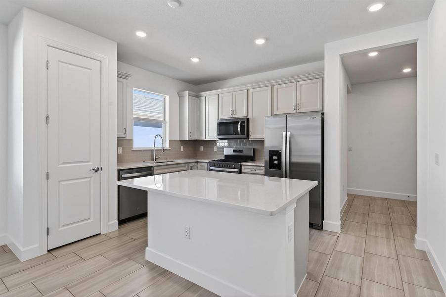 Lot4002-3829RussellCt(7) Lot4002-3829RussellCt(7)