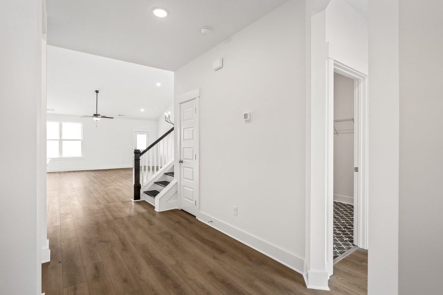 Spacious, unfurnished interior of a new home in Woods Crossing, Gallatin (Image 23).