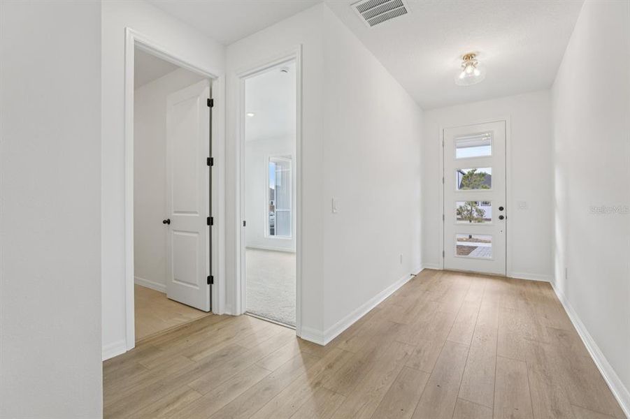 Spacious, unfurnished interior of a new home in Weslyn Park Single Family, St. Cloud (Image 31).