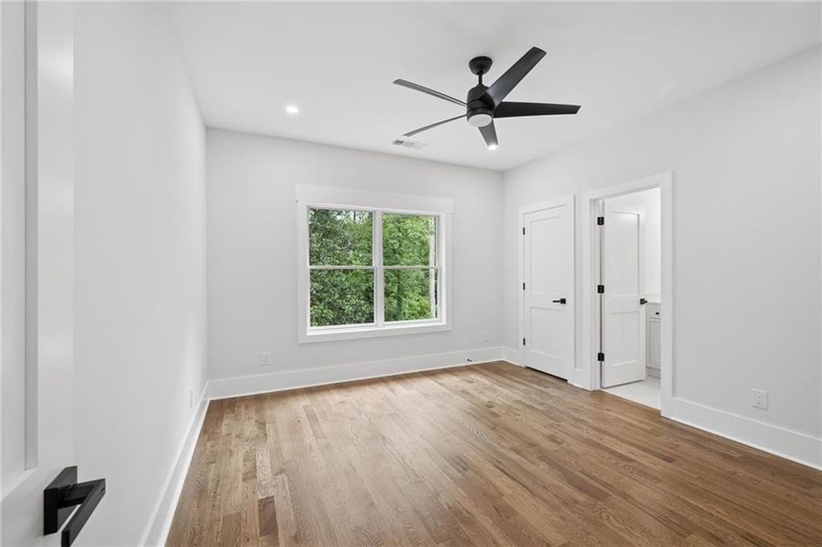 Spacious, unfurnished interior of a new home in , Atlanta (Image 32).