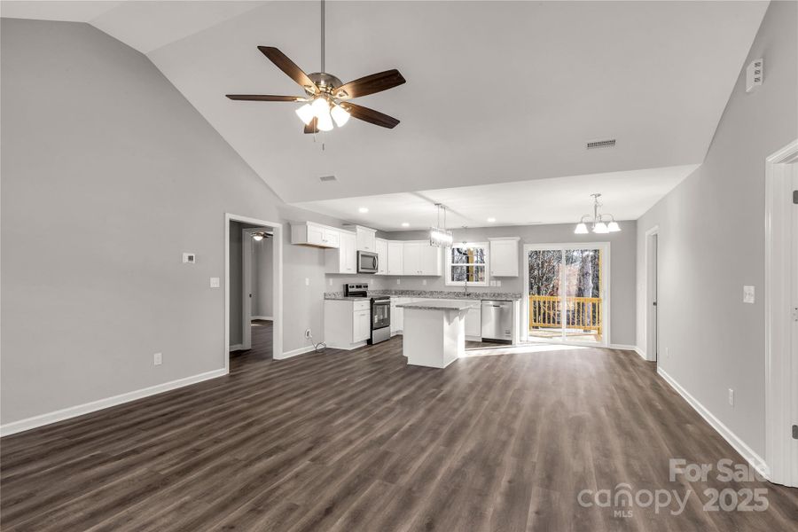 Spacious, unfurnished interior of a new home in , Rock Hill (Image 10).