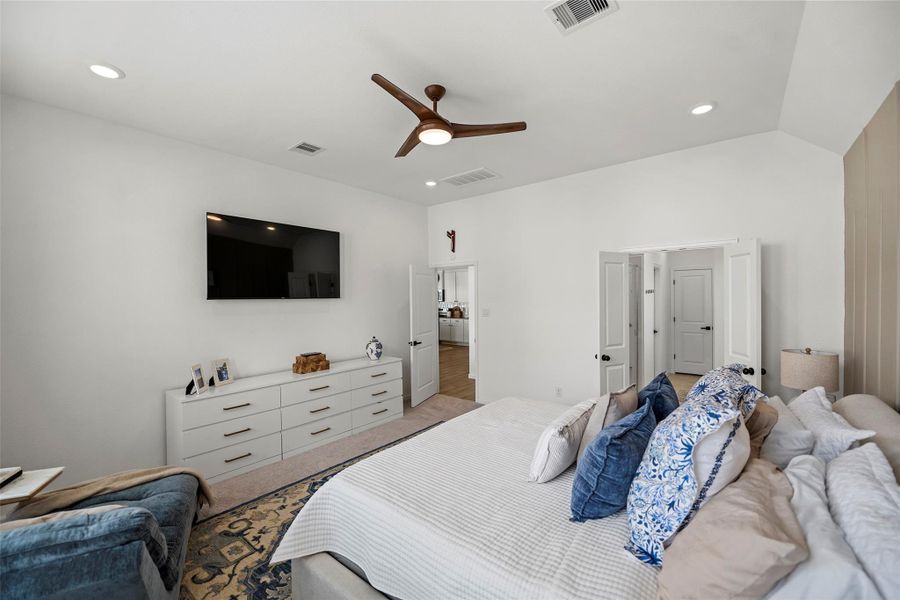 Furnished interior view inside a new home in The Trails, New Caney (Image 17). Furnished interior view inside a new home in The Trails, New Caney (Image 17).